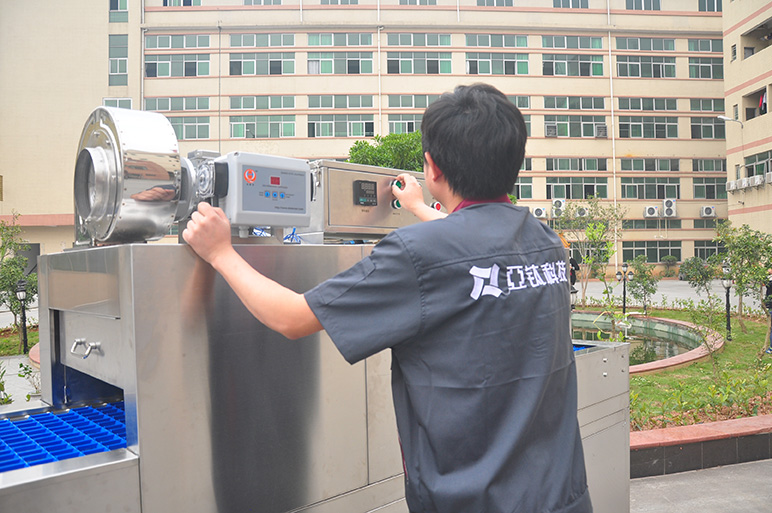 亞鈦自動化科技員工形象